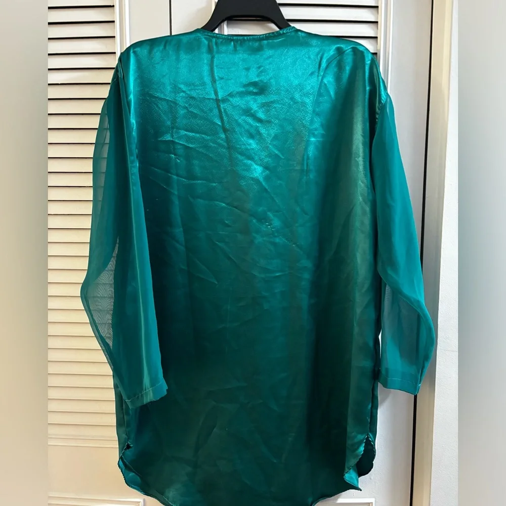 Vintage Gold Label Victoria's Secret Nightshirt Sz M/L-0166